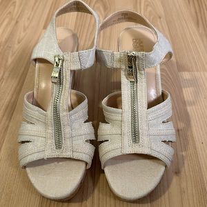 Ladies wedge sandals